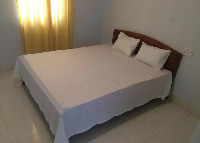 Y Bon Khách sạn