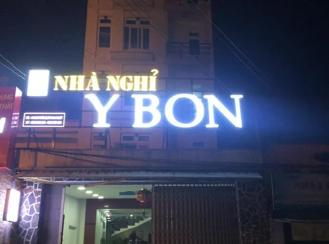 Khách sạn Y Bon *